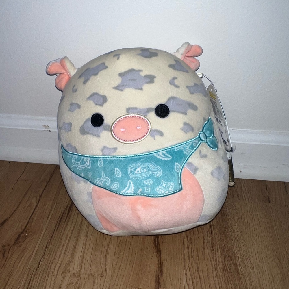 RARE Rosie the pig with bandana!!! 8in